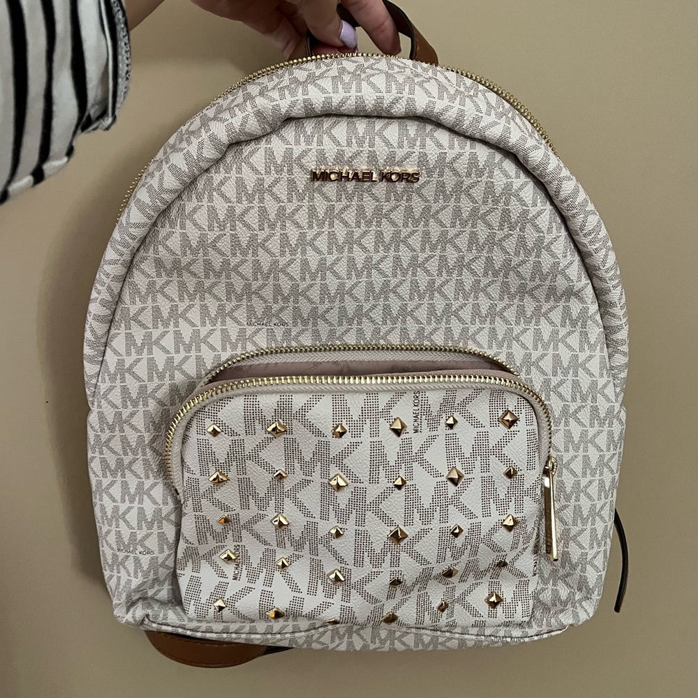 Michael Kors backpack/wallet vanilla set